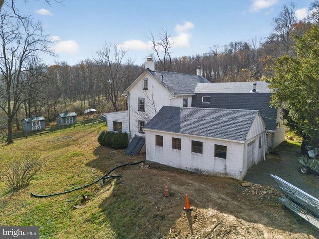 40 WHEELER LN, Bally, PA 19503