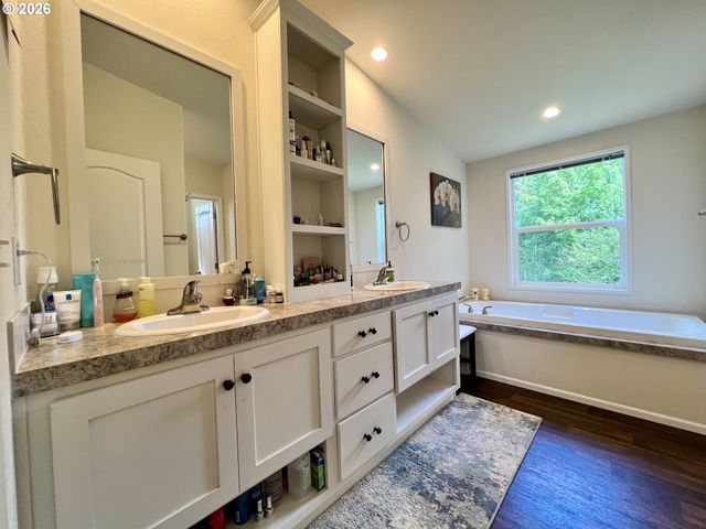 9460 Se JEANNE Rd 7200, Happy Valley, OR 97086