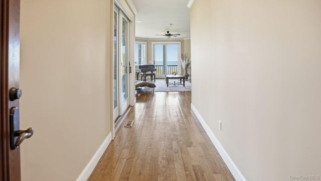 3172 Sound Avenue, Baiting Hollow, NY 11933