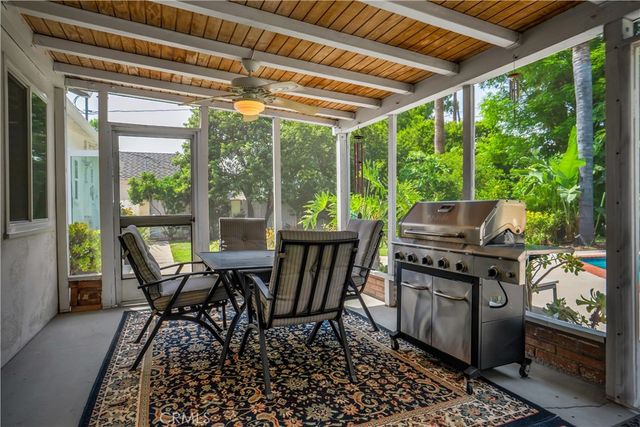 6843 Chisholm, Van Nuys, CA 91406