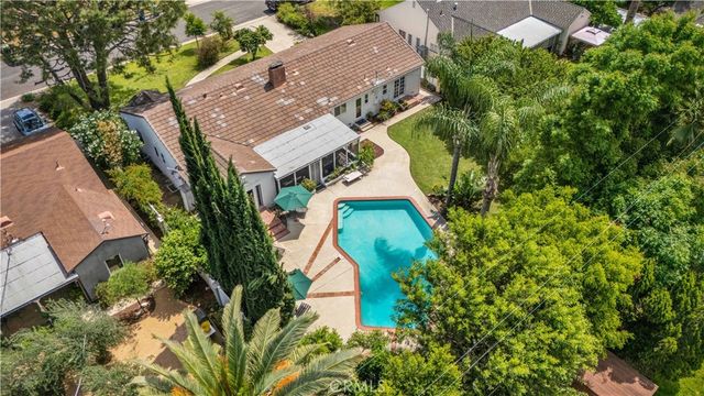 6843 Chisholm, Van Nuys, CA 91406