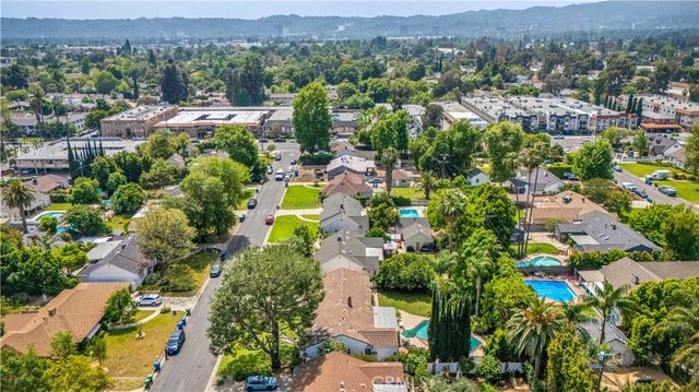 6843 Chisholm, Van Nuys, CA 91406