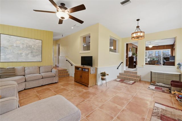 2314 N GRIFFIN DRIVE, Leesburg, FL 34748