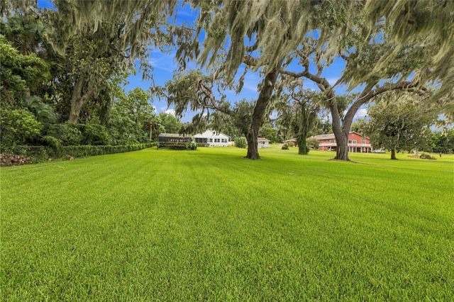 2314 N GRIFFIN DRIVE, Leesburg, FL 34748