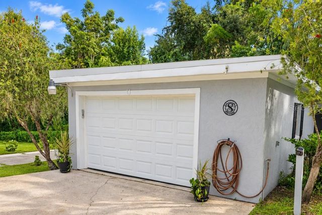 2314 N GRIFFIN DRIVE, Leesburg, FL 34748
