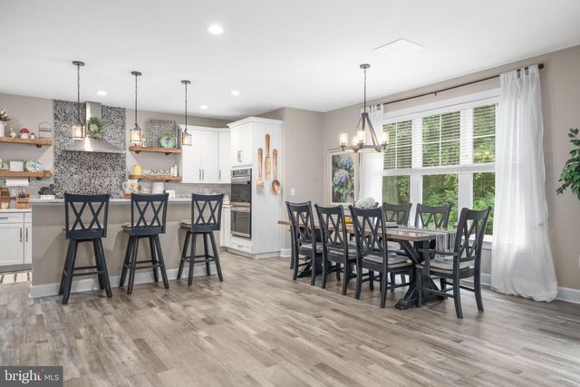 7117 PULLEN DR, Fredericksburg, VA 22407