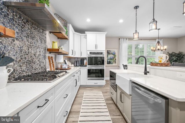 7117 PULLEN DR, Fredericksburg, VA 22407