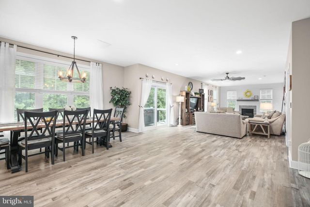 7117 PULLEN DR, Fredericksburg, VA 22407