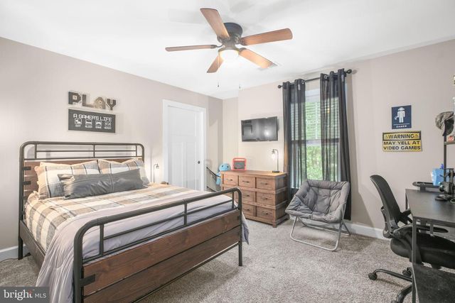 7117 PULLEN DR, Fredericksburg, VA 22407