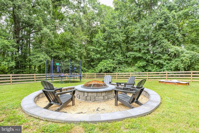7117 PULLEN DR, Fredericksburg, VA 22407