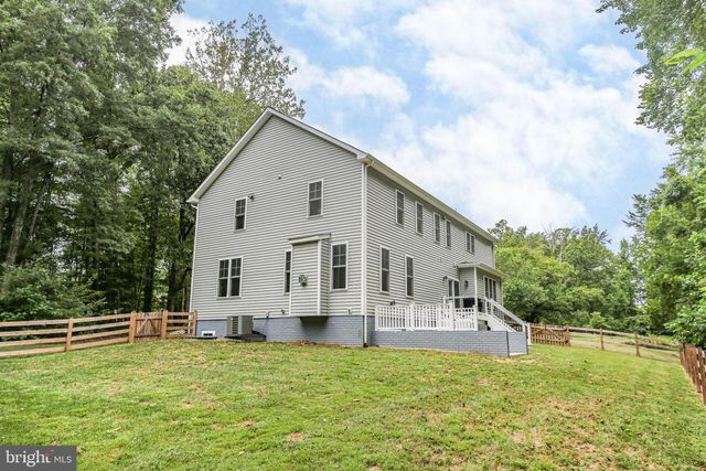7117 PULLEN DR, Fredericksburg, VA 22407