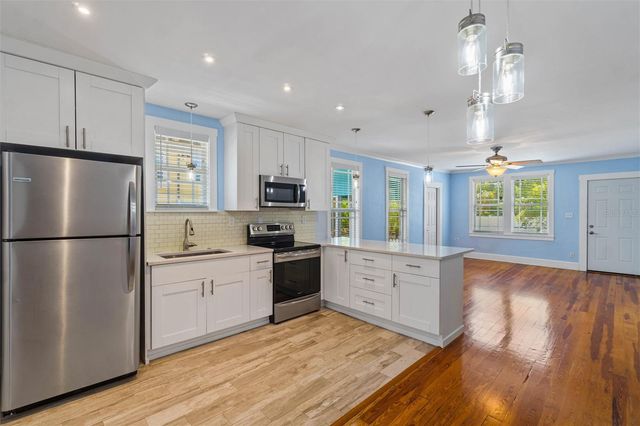 319 BETHEL AVENUE S, St Petersburg, FL 33705