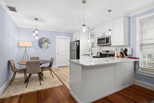 319 BETHEL AVENUE S, St Petersburg, FL 33705