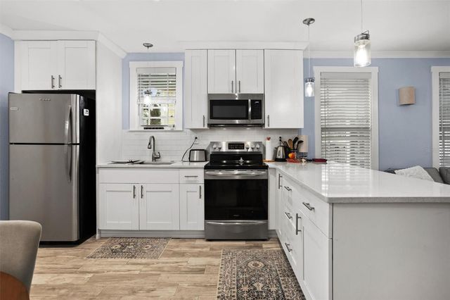 319 BETHEL AVENUE S, St Petersburg, FL 33705