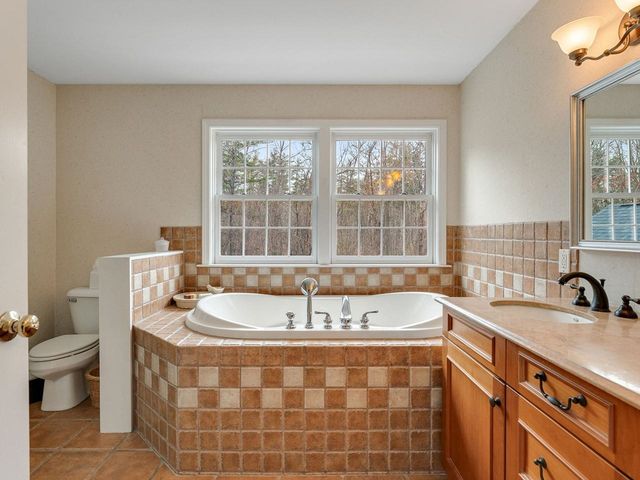 183 Stonegate Lane, Shelburne, VT 05482