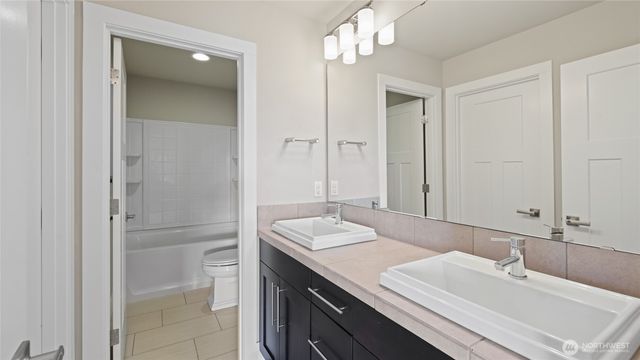 21417 43RD Drive SE, Bothell, WA 98021