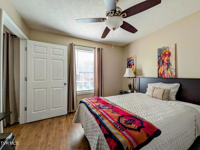 1028 Park Blvd Circle, Rogersville, TN 37857