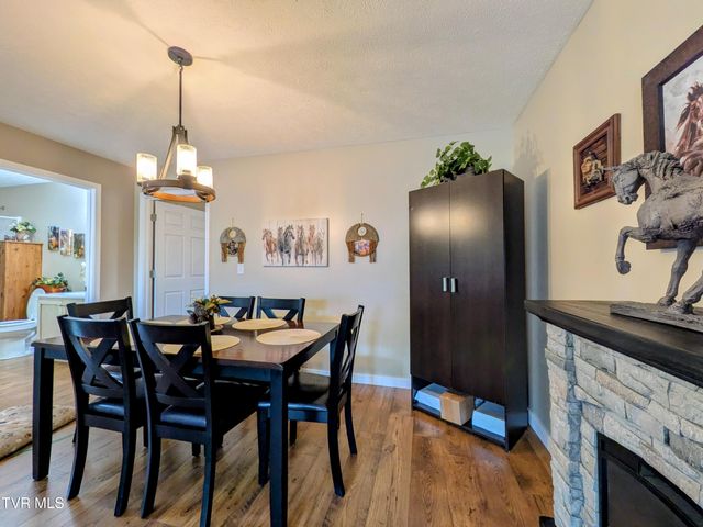 1028 Park Blvd Circle, Rogersville, TN 37857