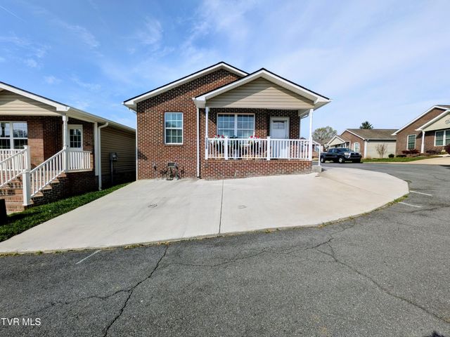 1028 Park Blvd Circle, Rogersville, TN 37857