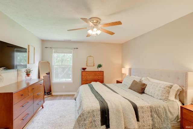9940 Chatteris Road, Evansville, IN 47725