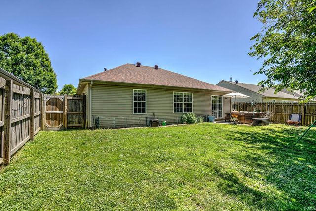 9940 Chatteris Road, Evansville, IN 47725