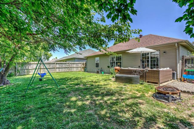 9940 Chatteris Road, Evansville, IN 47725