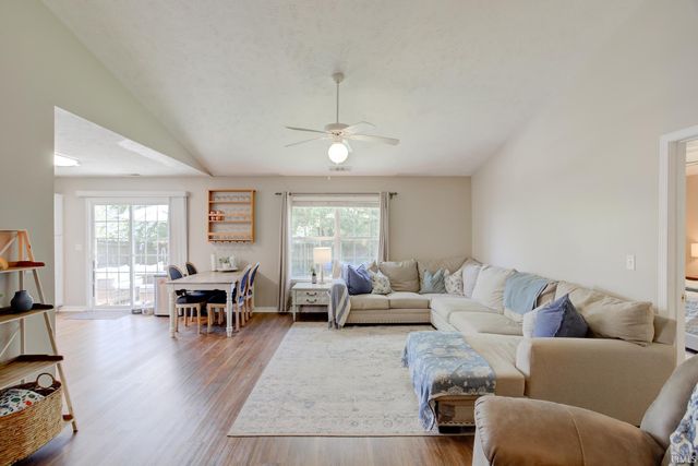 9940 Chatteris Road, Evansville, IN 47725