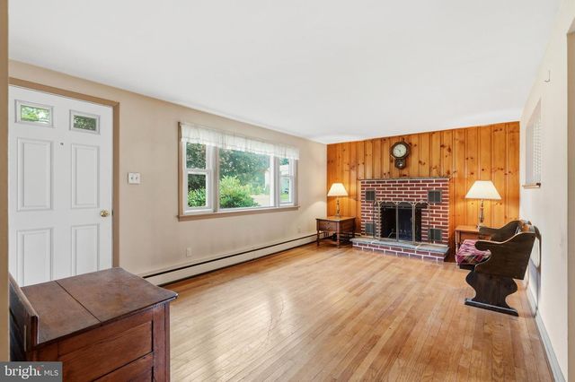 105 N RIDGE RD, Perkasie, PA 18944