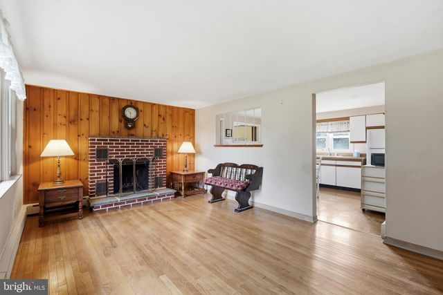 105 N RIDGE RD, Perkasie, PA 18944