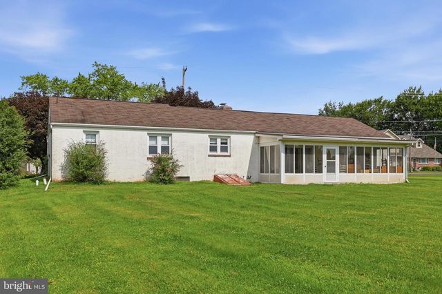 105 N RIDGE RD, Perkasie, PA 18944