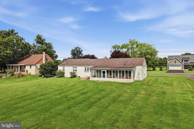 105 N RIDGE RD, Perkasie, PA 18944