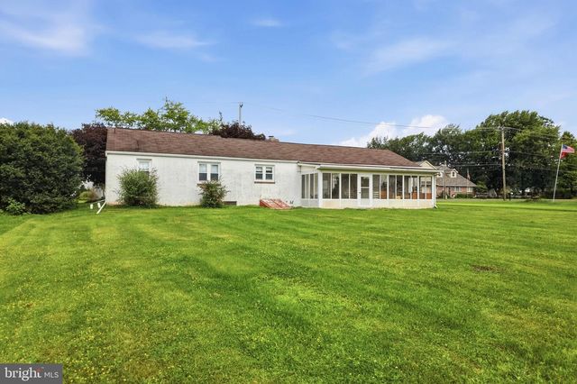 105 N RIDGE RD, Perkasie, PA 18944