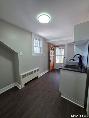 396 West Main Street 3, New Britain, CT 06052