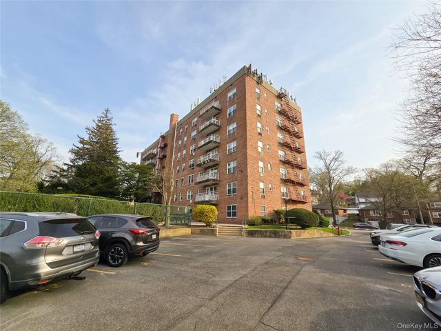 47-27 Little Neck Parkway L-2, Little Neck, NY 11362