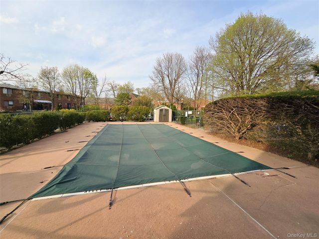 47-27 Little Neck Parkway L-2, Little Neck, NY 11362