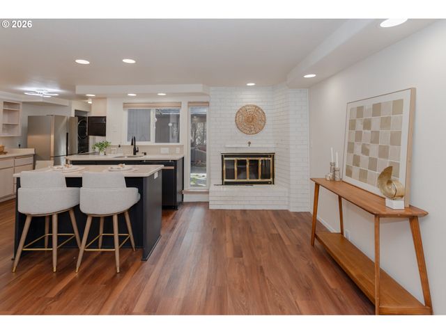 36 WESTBROOK Way, Eugene, OR 97405