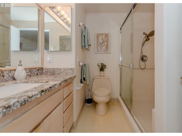 36 WESTBROOK Way, Eugene, OR 97405