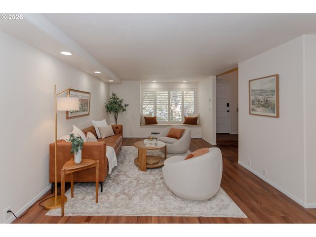 36 WESTBROOK Way, Eugene, OR 97405