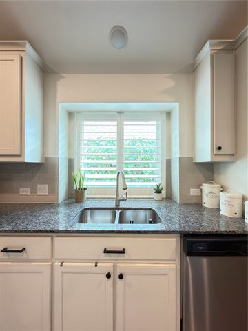 2215 Grassland Avenue, Melissa, TX 75454