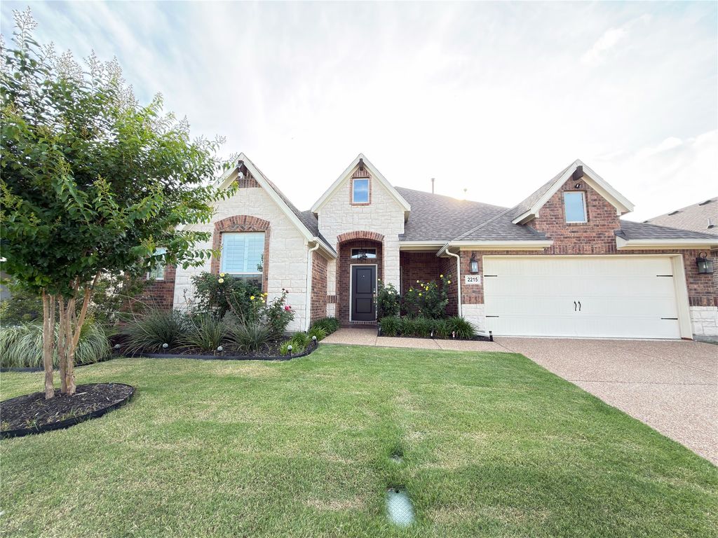 2215 Grassland Avenue, Melissa, TX 75454