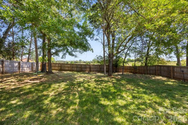 5825 NW Birchfield Lane, Concord, NC 28027