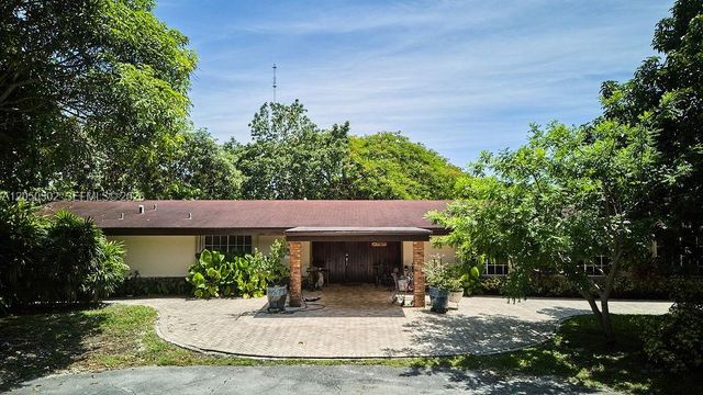 21601 SW 154th Ave, Miami, FL 33170