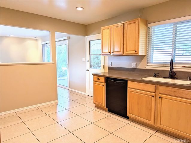 533 Esther Way, Redlands, CA 92373