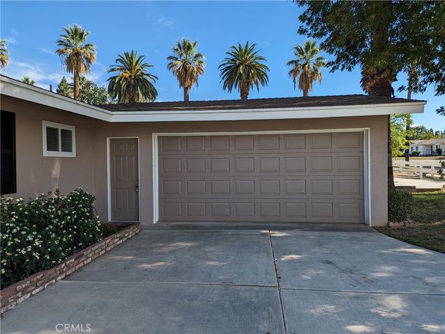 533 Esther Way, Redlands, CA 92373