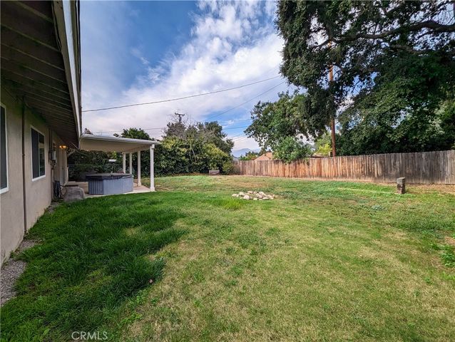 533 Esther Way, Redlands, CA 92373