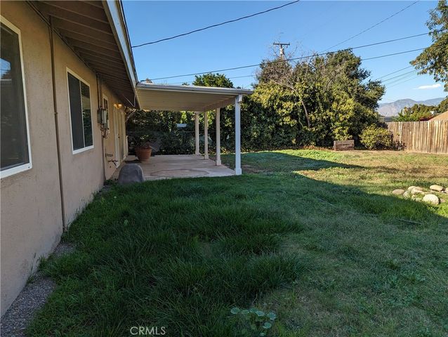 533 Esther Way, Redlands, CA 92373