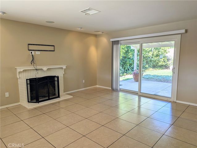 533 Esther Way, Redlands, CA 92373