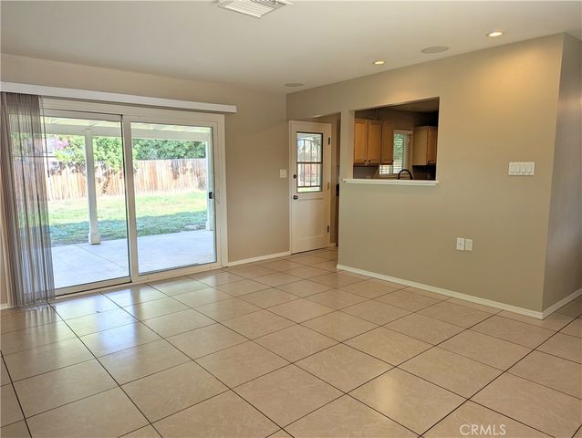 533 Esther Way, Redlands, CA 92373