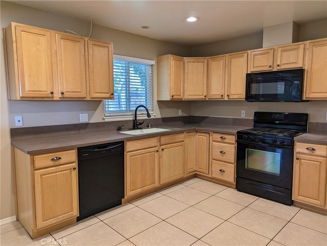 533 Esther Way, Redlands, CA 92373