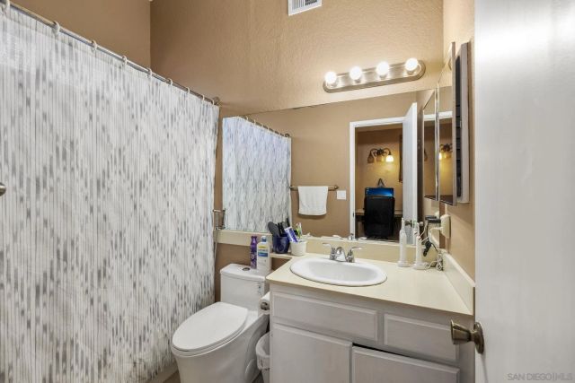 2143 Flint, Escondido, CA 92027